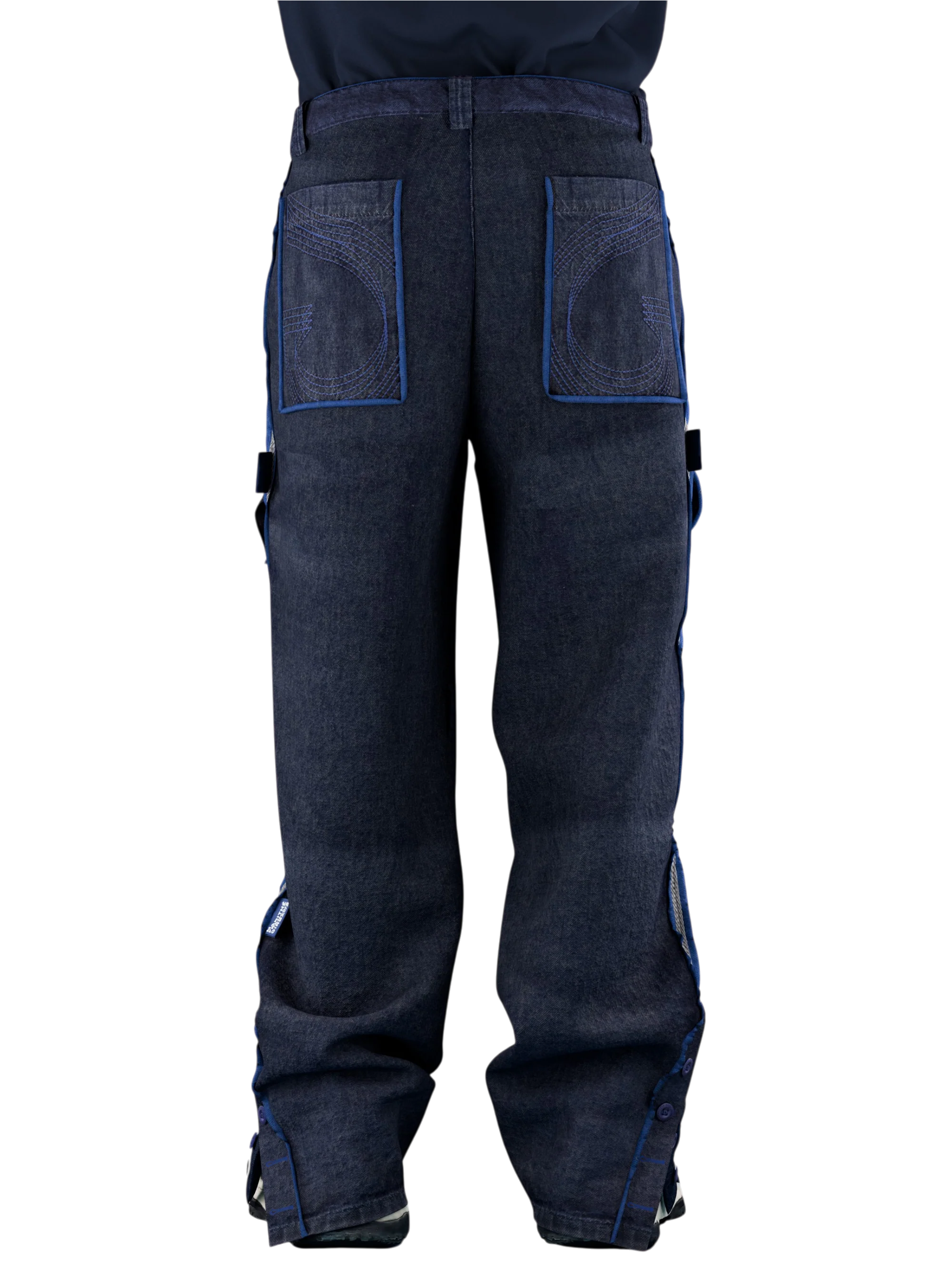 Manifest - Image 5