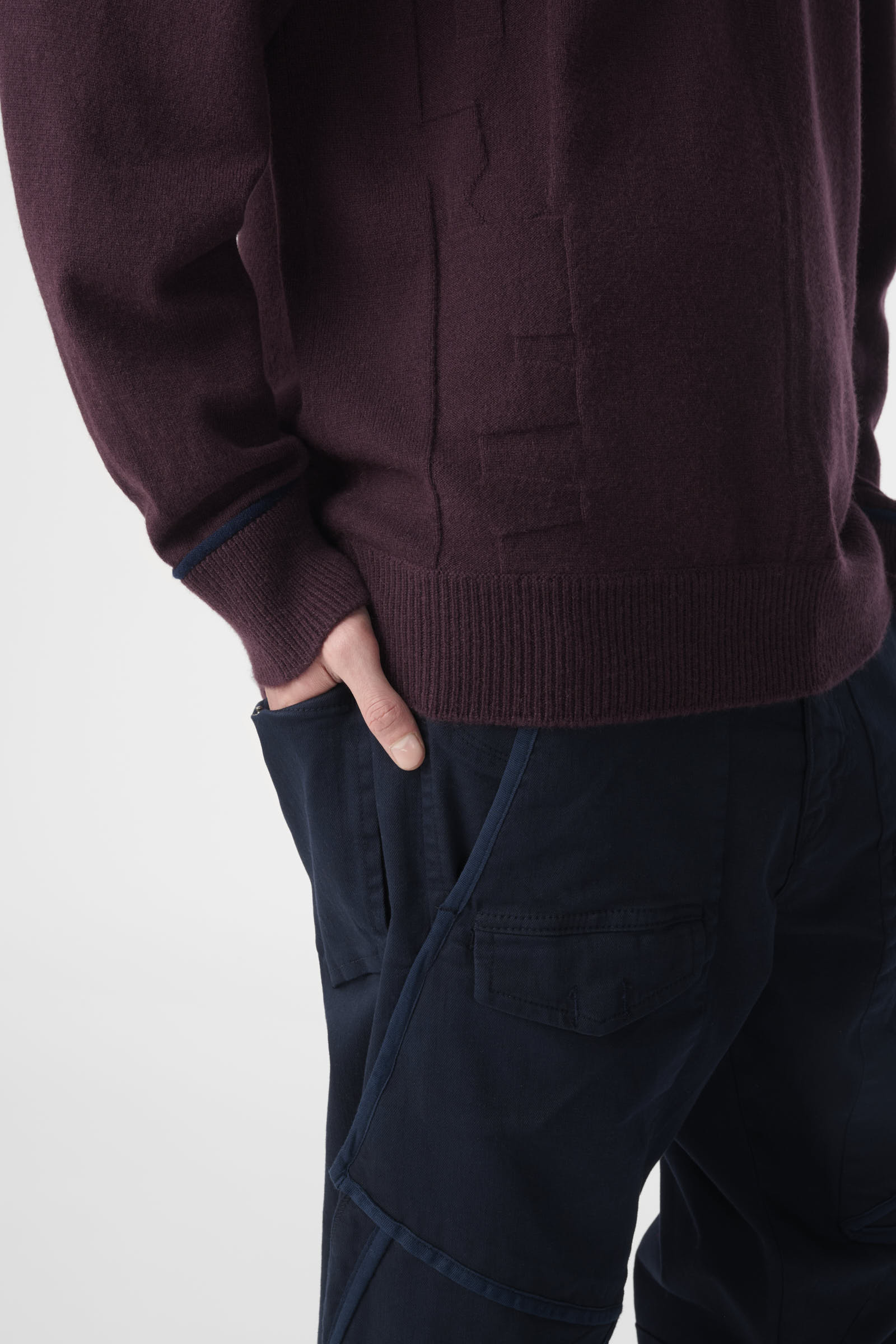 V Crew - Image 13
