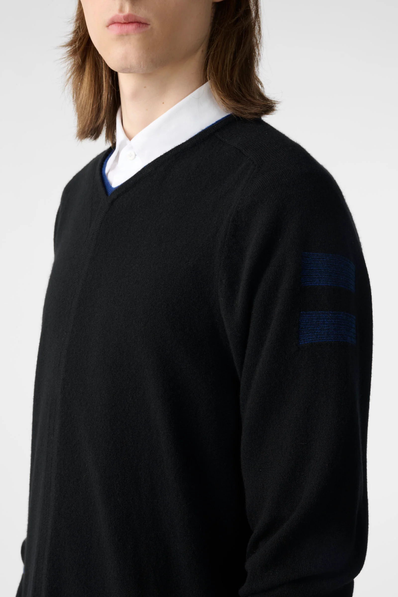 V Crew - Image 9